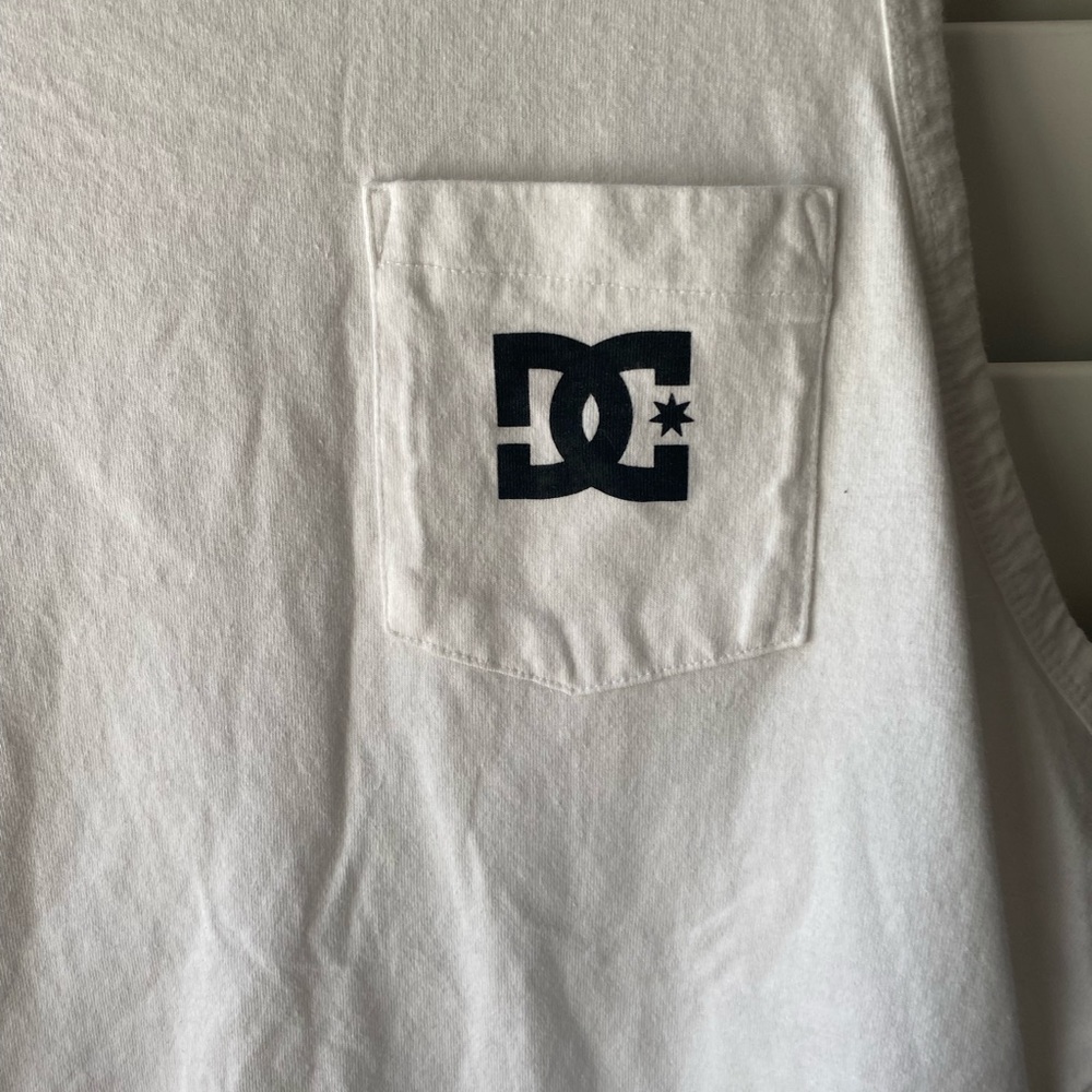 DC Tanks - Picture 2 of 3